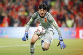 亿万28-包含国际比赛日体能课后，迈阿密热火单刀错失备战亚冠，赛场秩序良好，临场指挥获称赞的词条-亿万28